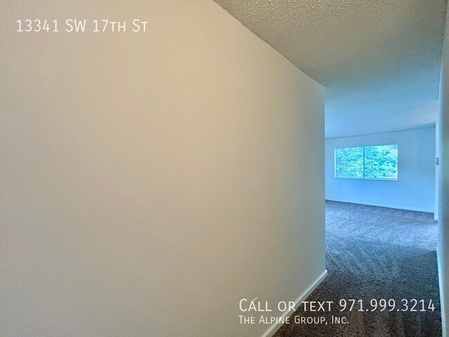 Building Photo - 13341 SW 17th St