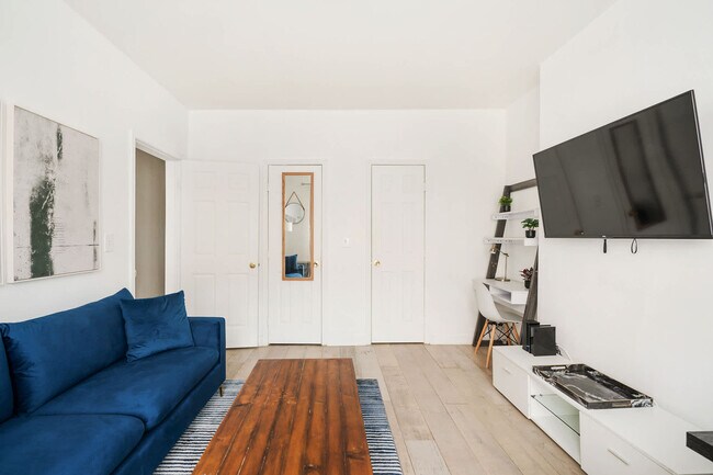 Building Photo - 428-430-430 W 47th St