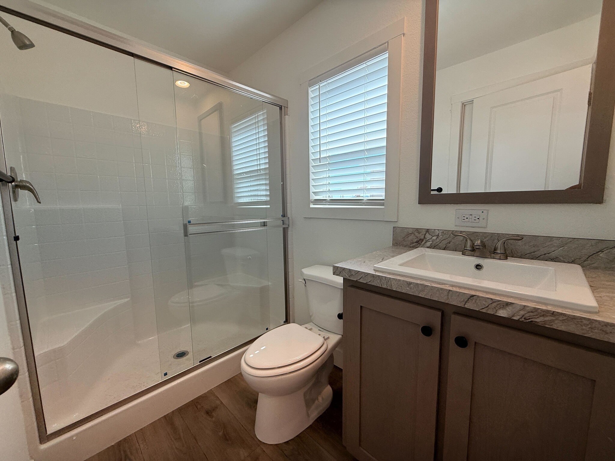 Building Photo - 3601 E Wyoming Ave