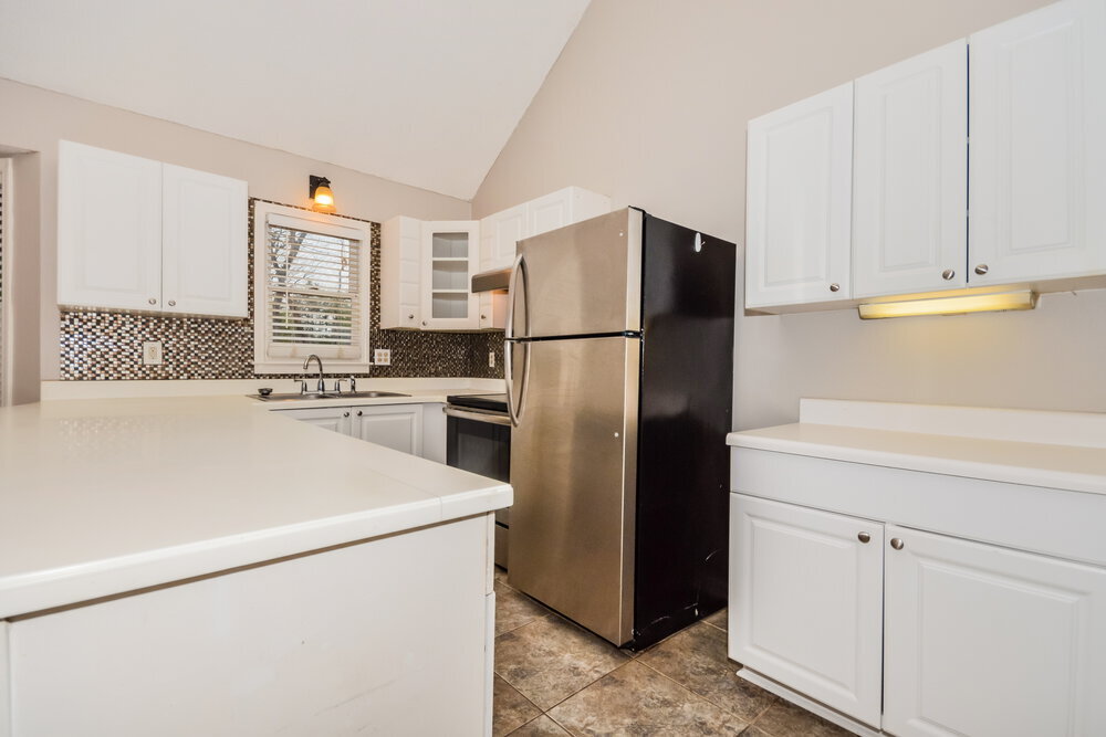 Building Photo - 10 Peace Tree Ln NE