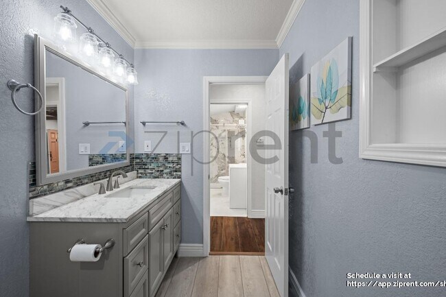 Building Photo - 3606 Barrett Ave