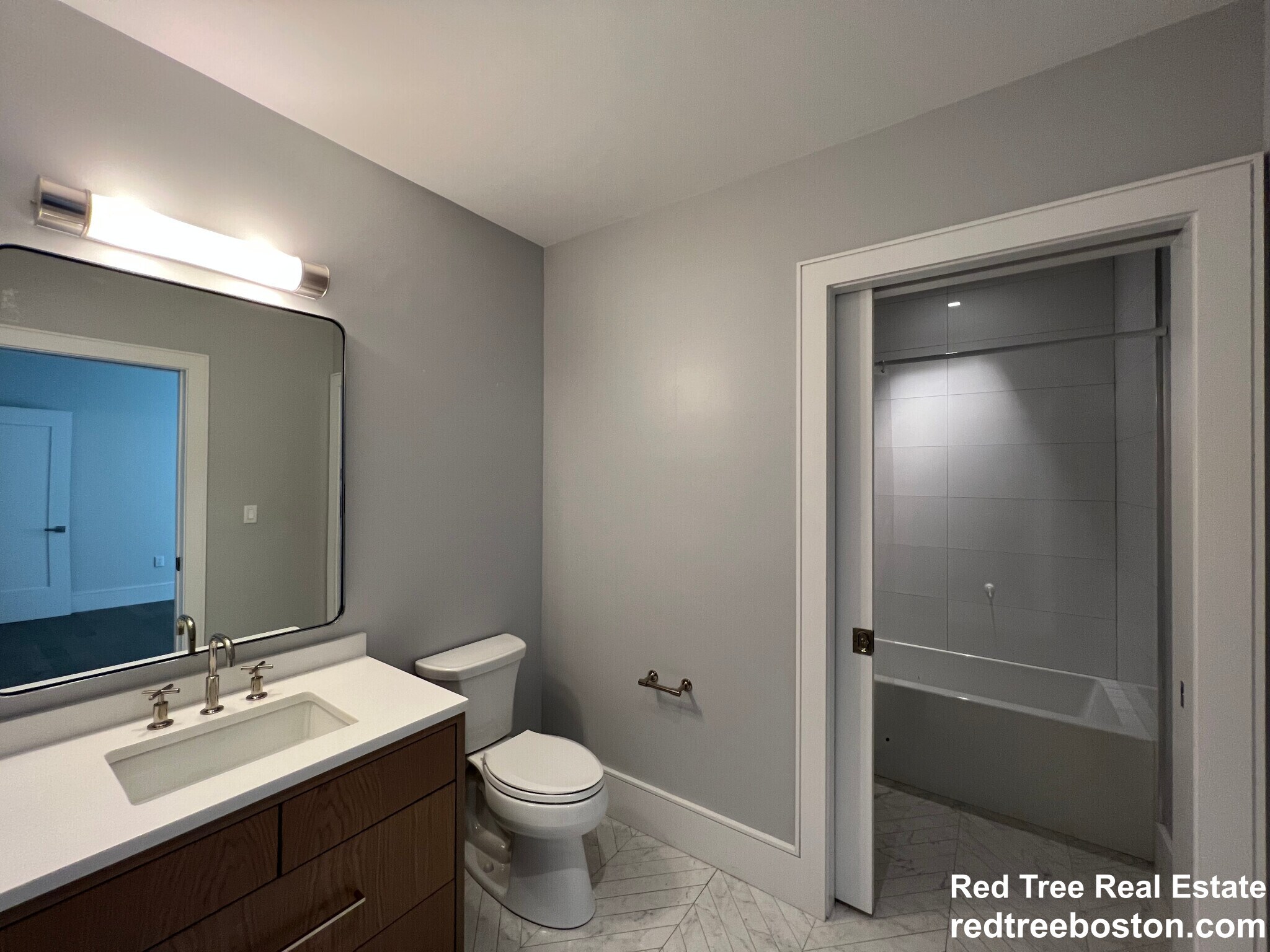 Building Photo - 20 Marion St