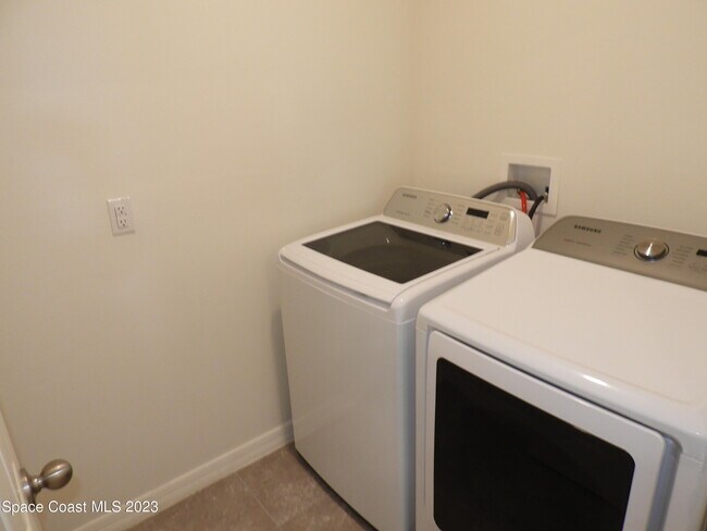 Building Photo - 3782 Coachman Ln SE