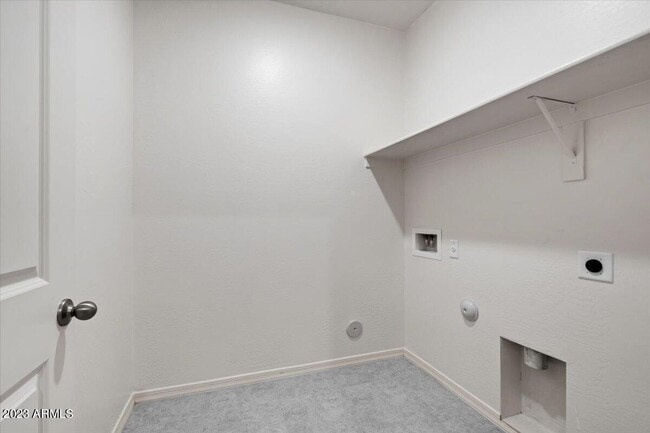 Building Photo - 8129 S 63rd Dr