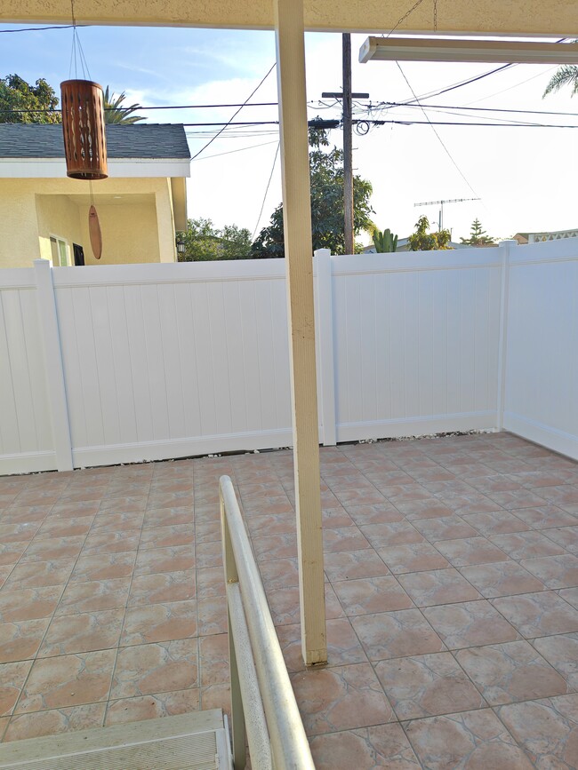 Building Photo - 11762 Brookshire Ave