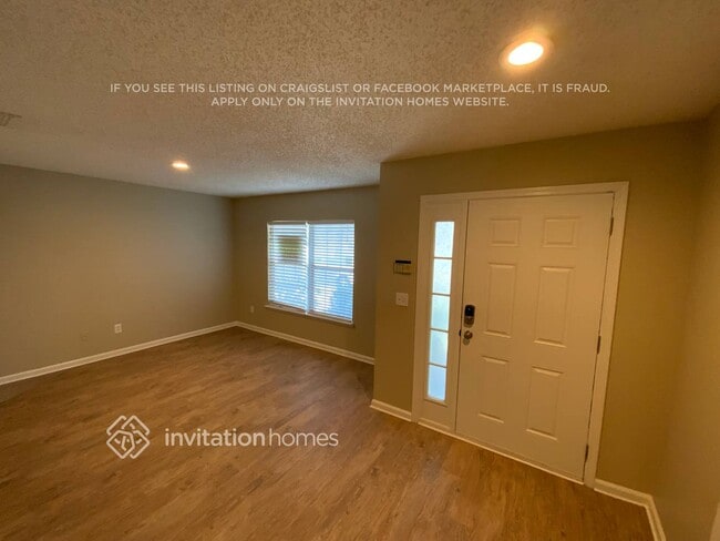 Building Photo - 14188 Crestwick Dr W