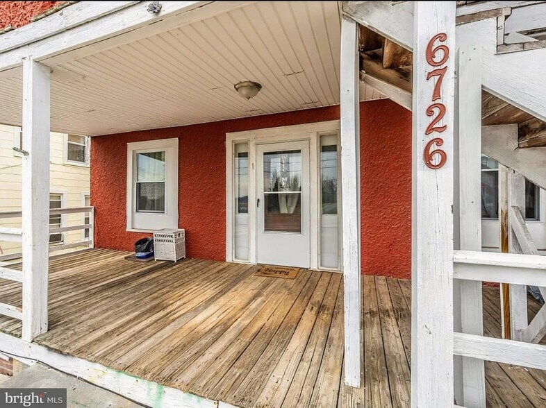 Building Photo - 6726 Jefferson Blvd