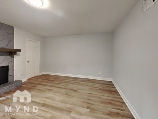 Building Photo - 6489 Parton Ct