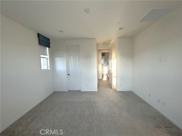 Building Photo - 16134 Paddock Ave