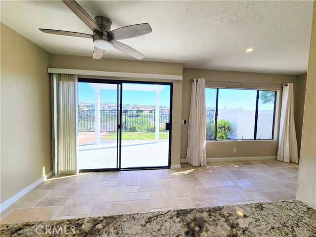 Building Photo - 14 Windcrest