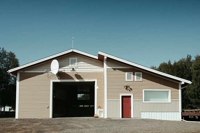 Building Photo - 239 Wilderness Dr