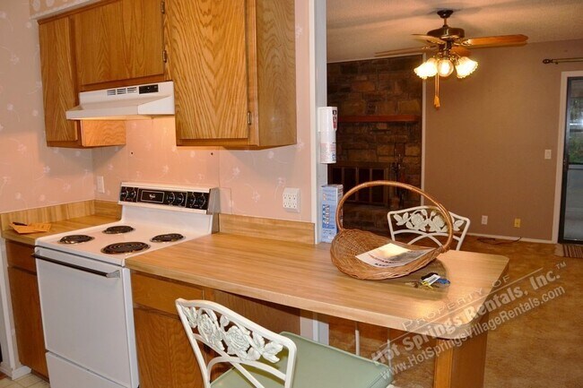 Building Photo - 6 Vilaseca Ln