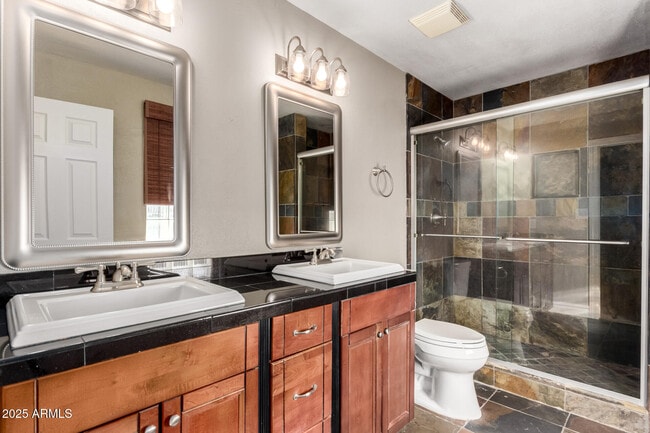 Building Photo - 3912 S Elm St