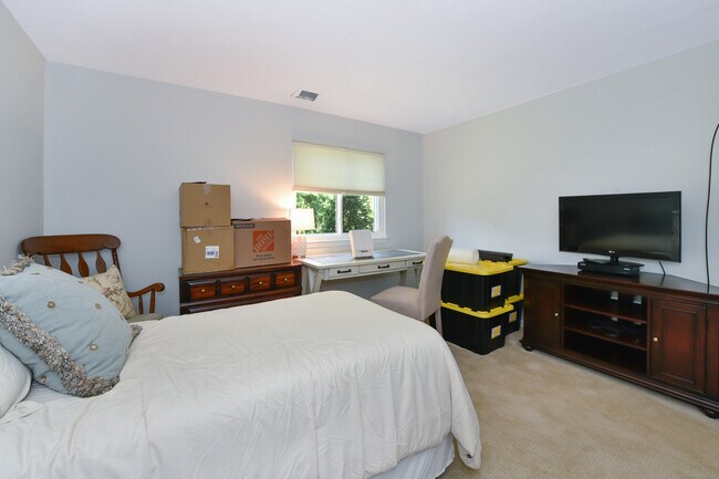 Building Photo - 59 Southport Woods Drive