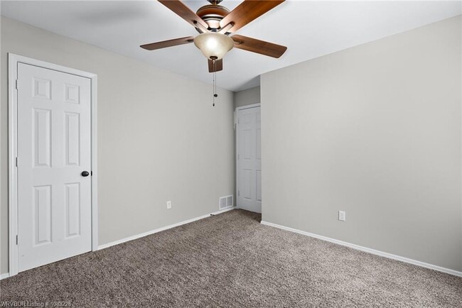 Building Photo - 8808 Skypark Dr