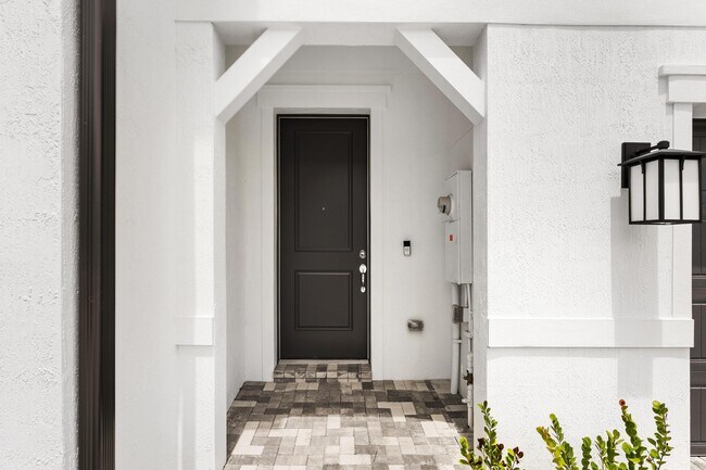 Building Photo - 4333 Efendi Dr