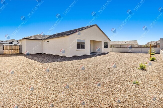 Building Photo - Cozy home in Gila Buttes!