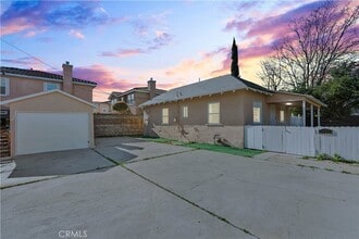 Building Photo - 1445 S Rebecca St