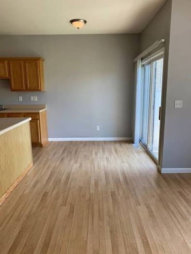 Building Photo - 3-Bedroom Townhome Available This July!