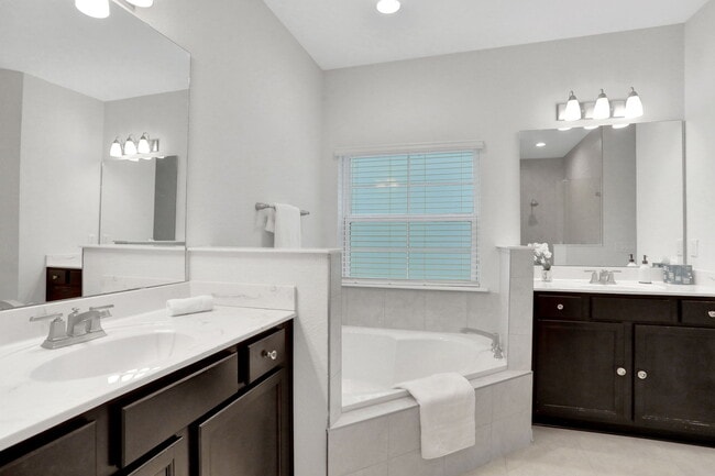 Building Photo - 944 Laurel Valley Dr