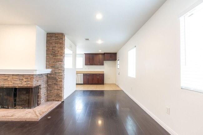 Building Photo - 2540 Hudspeth St