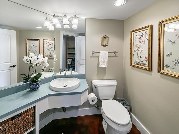 Building Photo - 535 Locust St