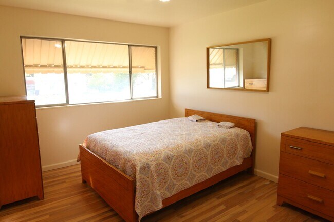 Building Photo - Lovely Home For Rent In Orem, UT