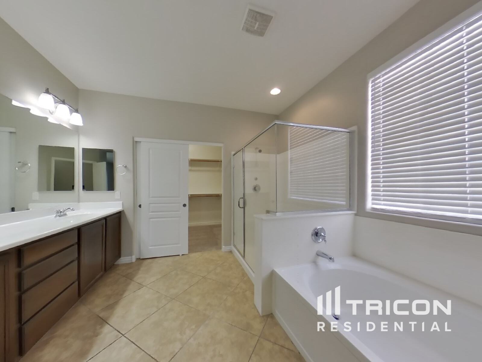 Building Photo - 37878 W Olivo St