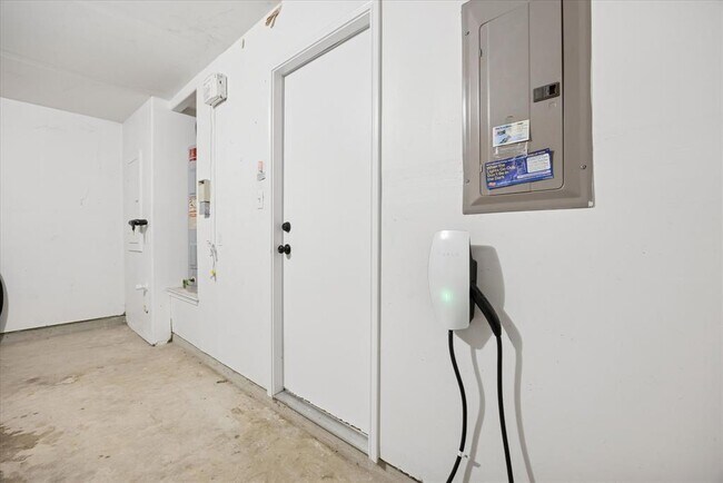 Building Photo - 11304 Autumn Ash Dr