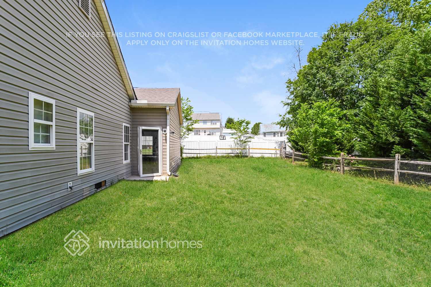Building Photo - 456 Linsbury Ct