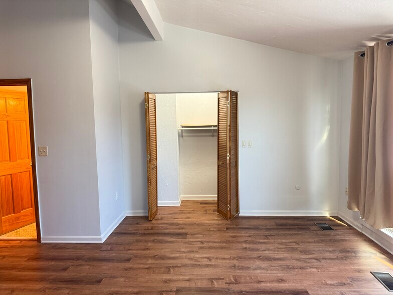 Building Photo - 166 Quincy Shore Dr