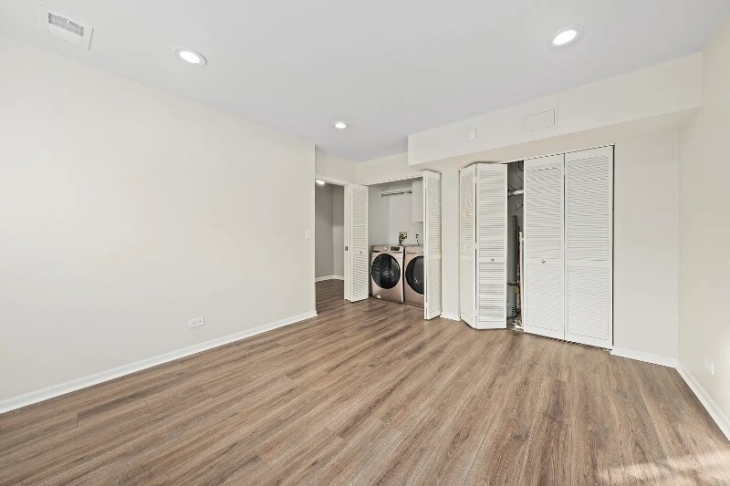 Building Photo - 2106 Rugen Rd