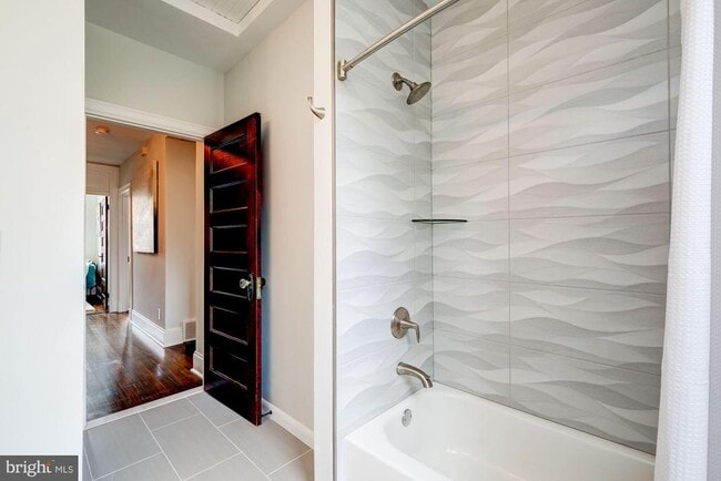 Building Photo - 1505 Harvard St NW