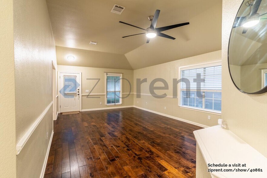 Building Photo - 14830 Bescott Dr