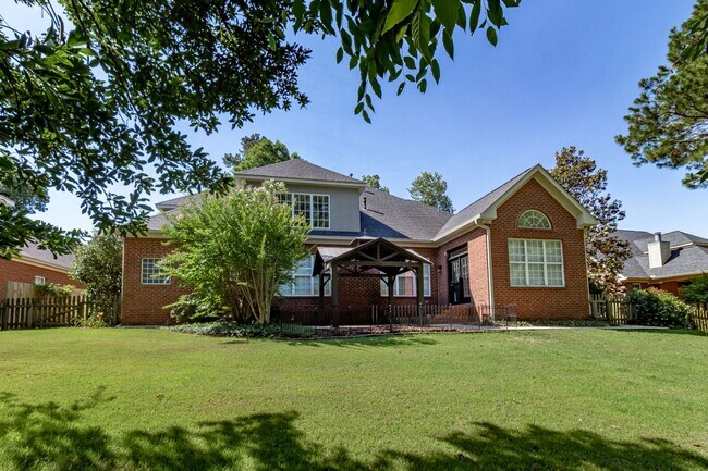 Building Photo - Private, 5 bedroom, 3.5 bath, Evans home-overlooking the woods!