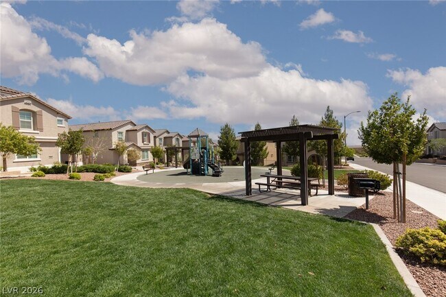 Building Photo - 8045 Skye Foxx St