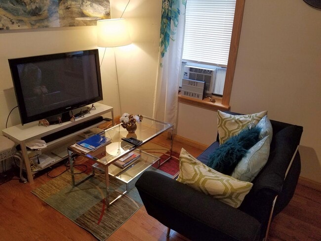 Building Photo - 329 N Preston St