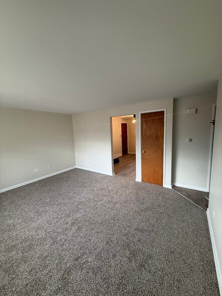 Building Photo - 6946 W 65th St