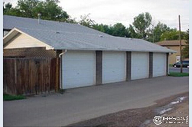 Building Photo - 1510 E 16th St
