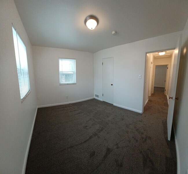Building Photo - 485 N 100 E