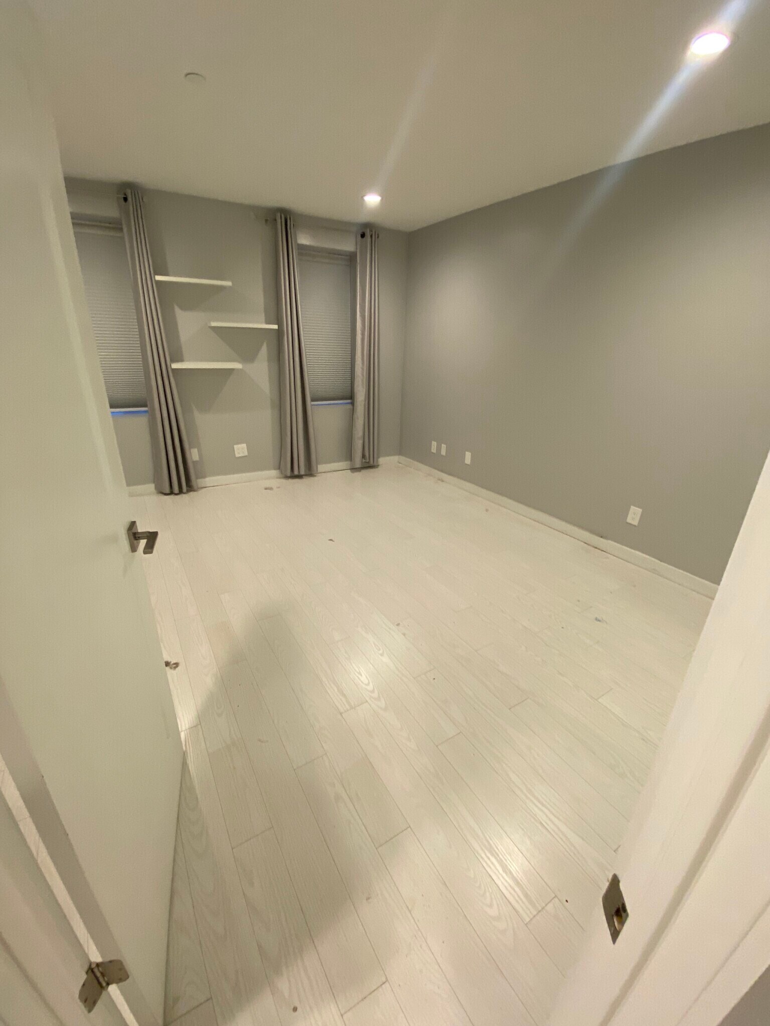 Building Photo - 471 Massachusetts Ave