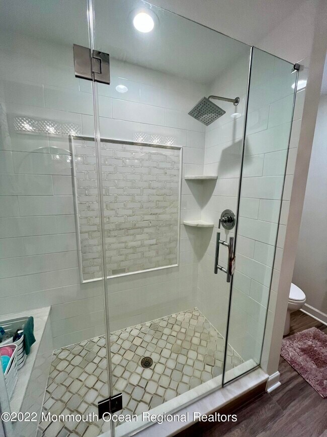 Building Photo - 218 Marine Pl