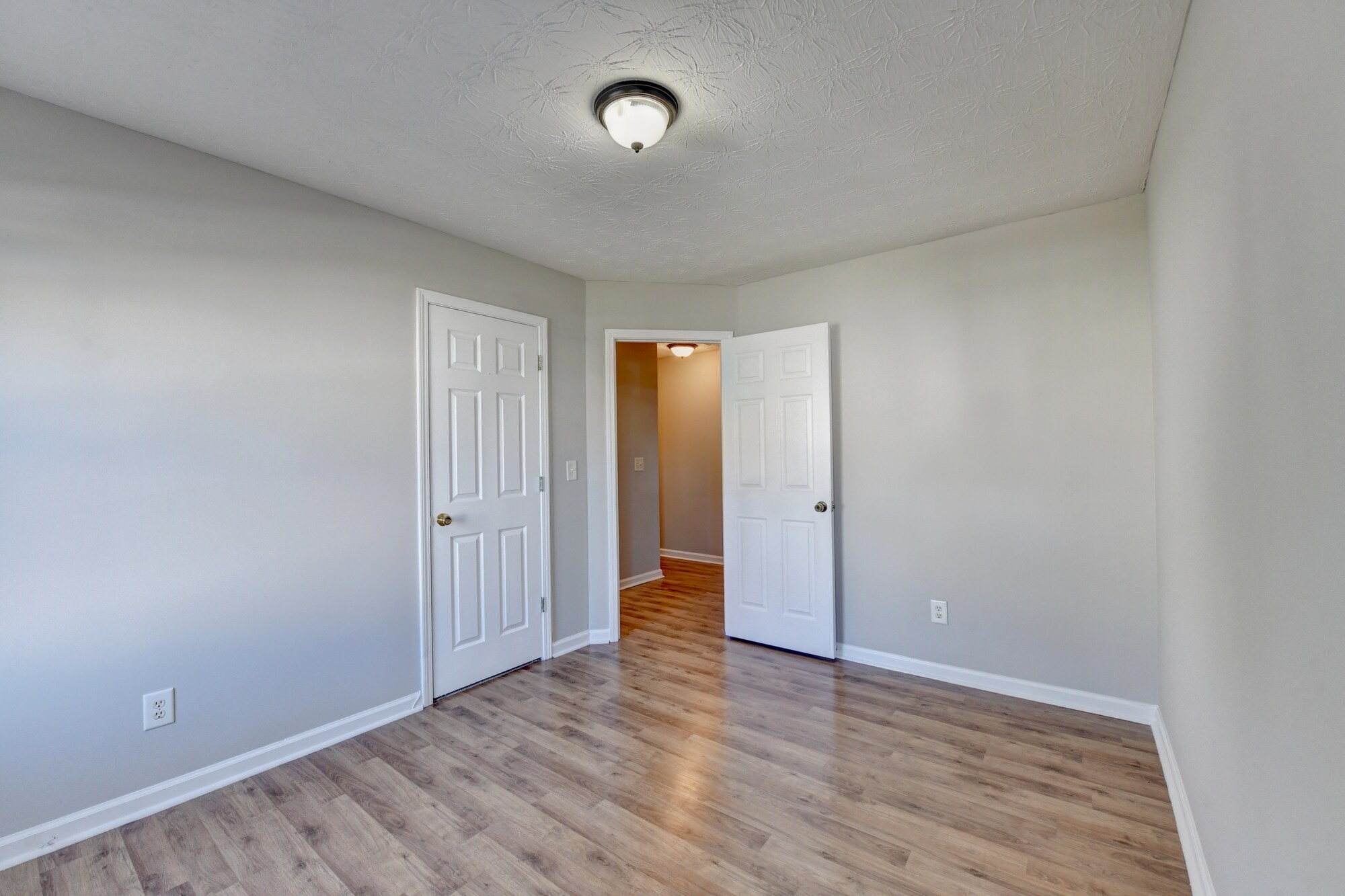 Building Photo - 240 Springbottom Ct