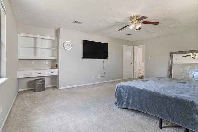 Building Photo - 15815 Ripplewind Ln