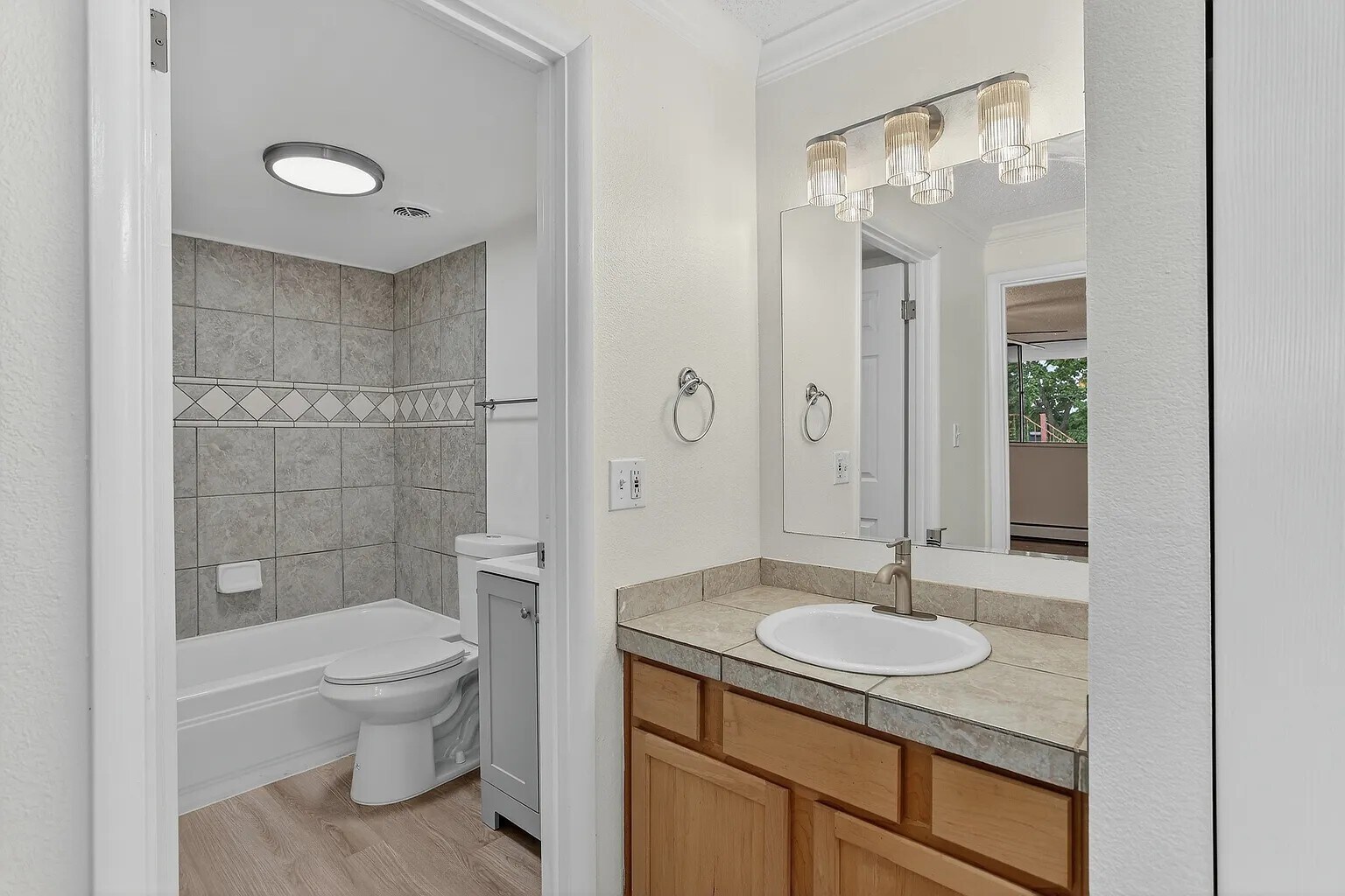 Building Photo - 1267 Lafayette St