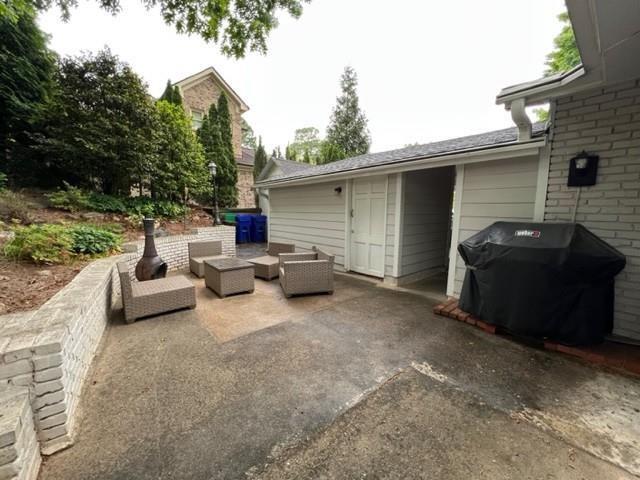 Building Photo - 4173 Oak Forest Dr NE