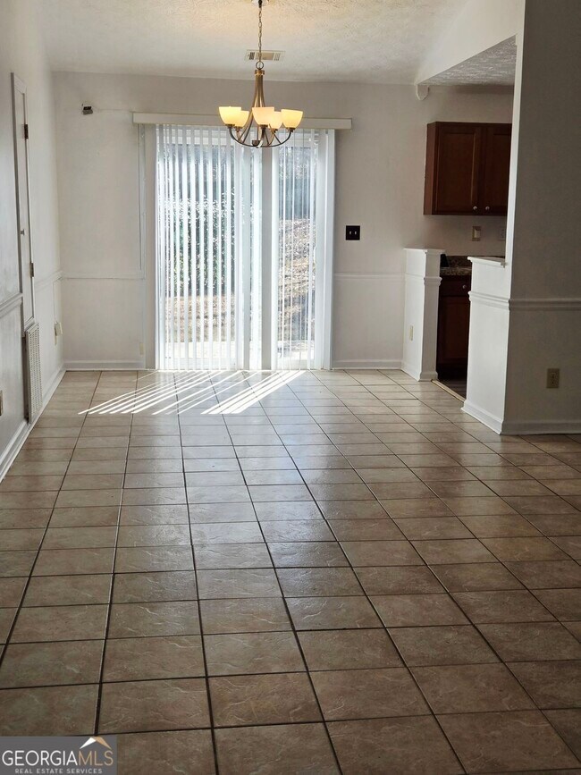 Building Photo - 1703 Windy Ridge Ct SE