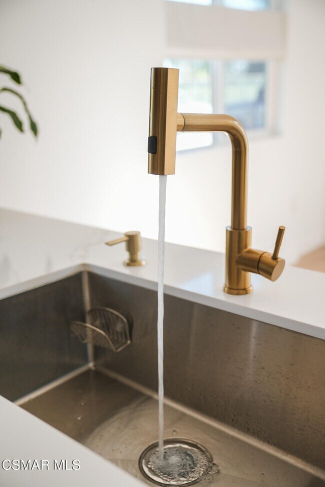 Building Photo - 7817 Nita Ave