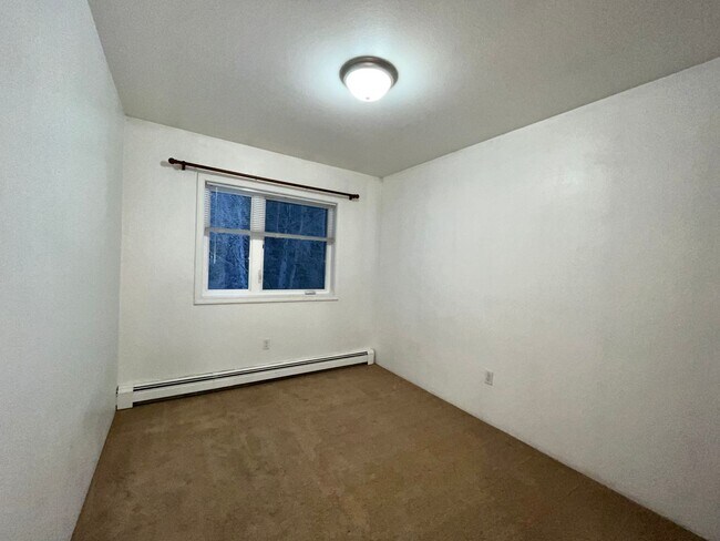 Building Photo - 4897 Dartmouth Dr