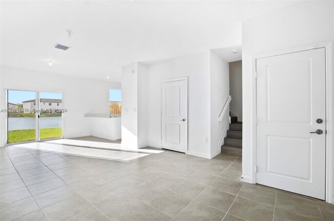 Building Photo - 12900 NW 22nd Pl